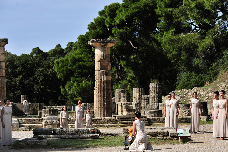 Олимпия сегодня. Священная роща Альтис в Олимпии. Древняя Олимпия Пелопоннес. Город Олимпия в древней Греции. Роща Альтис в Олимпии в древней Греции.