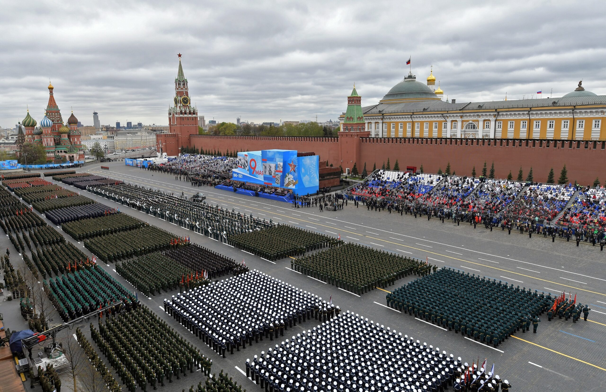 Военный парад на красной площади в москве