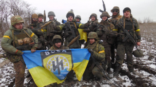 Contraccolpo: la polizia italiana arresta una cellula nazista legata ad Azov che pianificava attacchi terroristici
