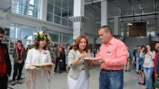 Выставка «Святая Сербская земля» проходит в Далевском университете. Фото: Геополитика.ру