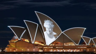 Dopo la morte della regina, l’Australia discute su come correggere i torti coloniali