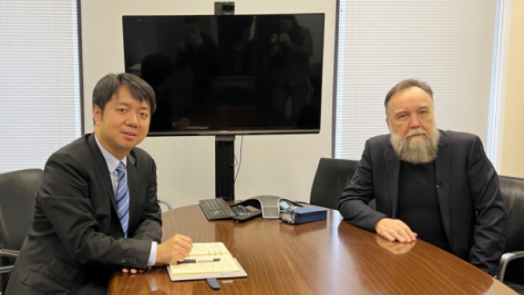 Wang Wen en dialogue avec Dugin : Si la Russie cherche à résoudre les problèmes, elle devrait prendre la Chine comme exemple à étudier