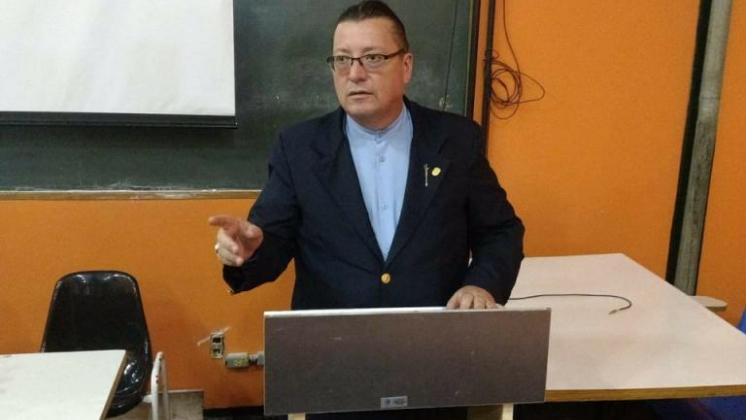 El Prof.Dr Miguel Ángel Barrios-Argentina- dictando el Curso de "Criminología, Seguridad y Políticas Públicas en América del Sur" en la Universidad Federal de Uberlandia-Minas Gerais. República Federativa de Brasil
